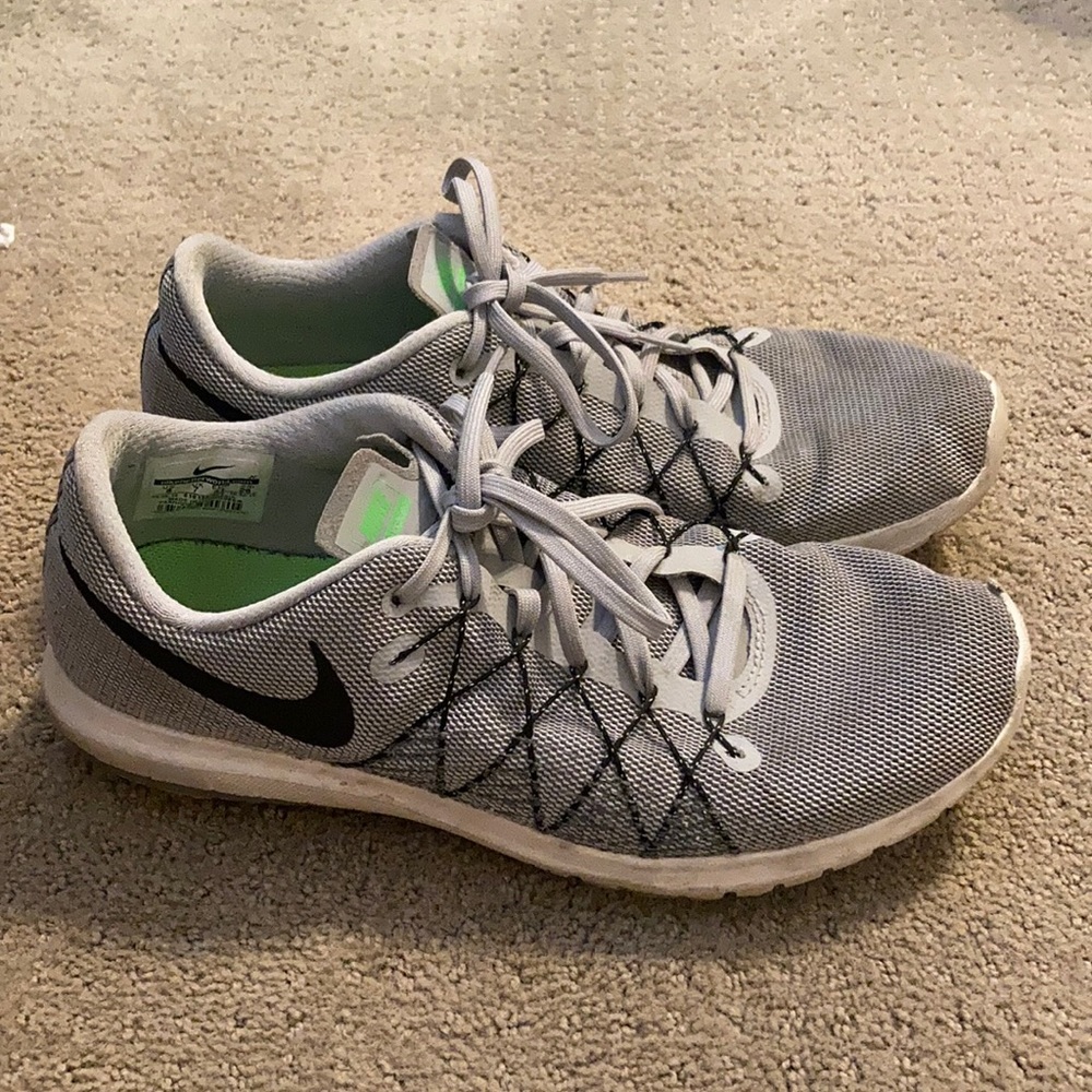 Grey Nike Tennis Shoes